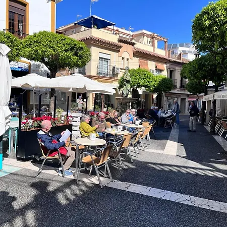 公寓 El Faro Vacaciones En 埃斯特波纳