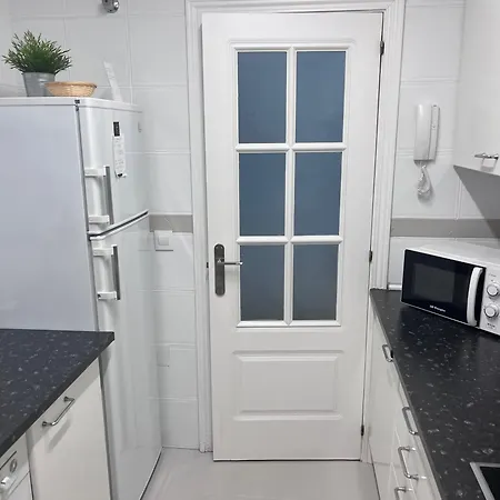 公寓 El Faro Vacaciones En 埃斯特波纳