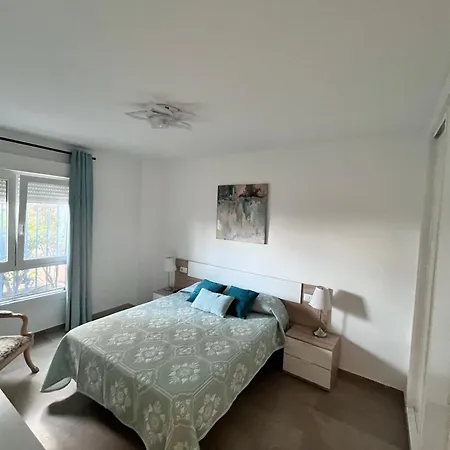 El Faro Vacaciones En 埃斯特波纳