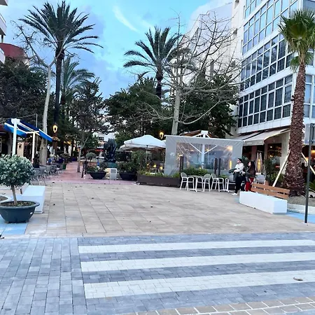 El Faro Vacaciones En アパート エステポナ